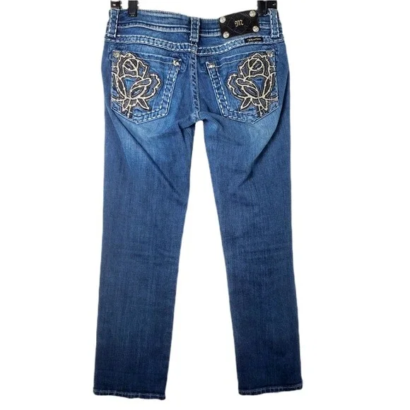 Miss Me Capri Cropped Jeans in Stretch Denim Roses Rhinestones Size 27 - Picture 3 of 14